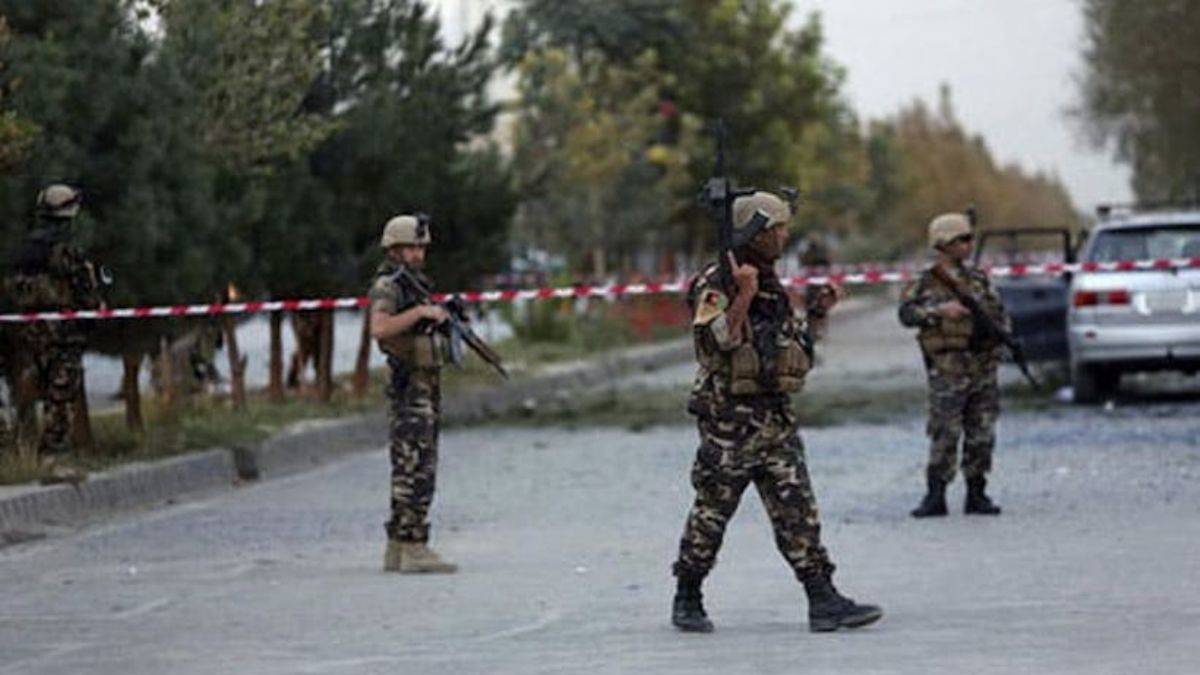 Pakistan'da askeri konvoya intihar saldırısı