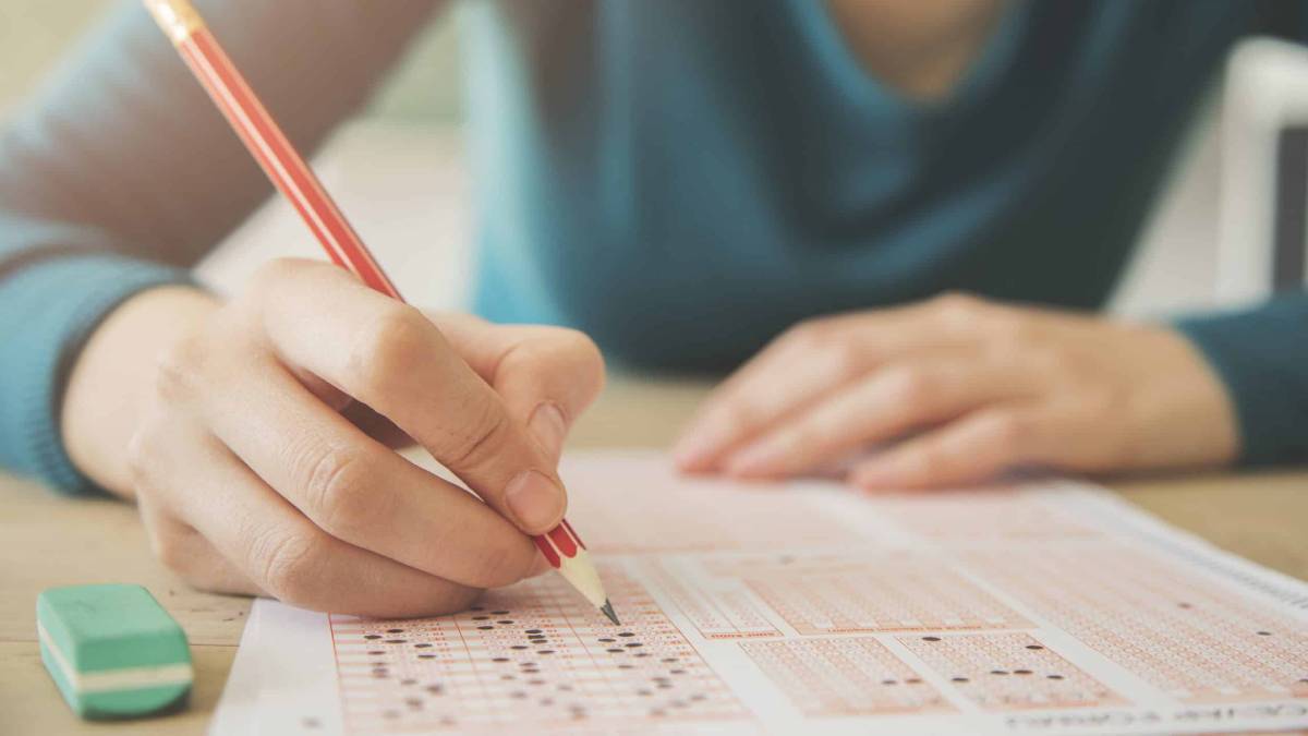 AYT'de kaç soru var? AYT sınavı kaç dakika? 2022 AYT sınavı süresi uzadı mı? Alan Yeterlilik Testi kaç soru sorulacak?