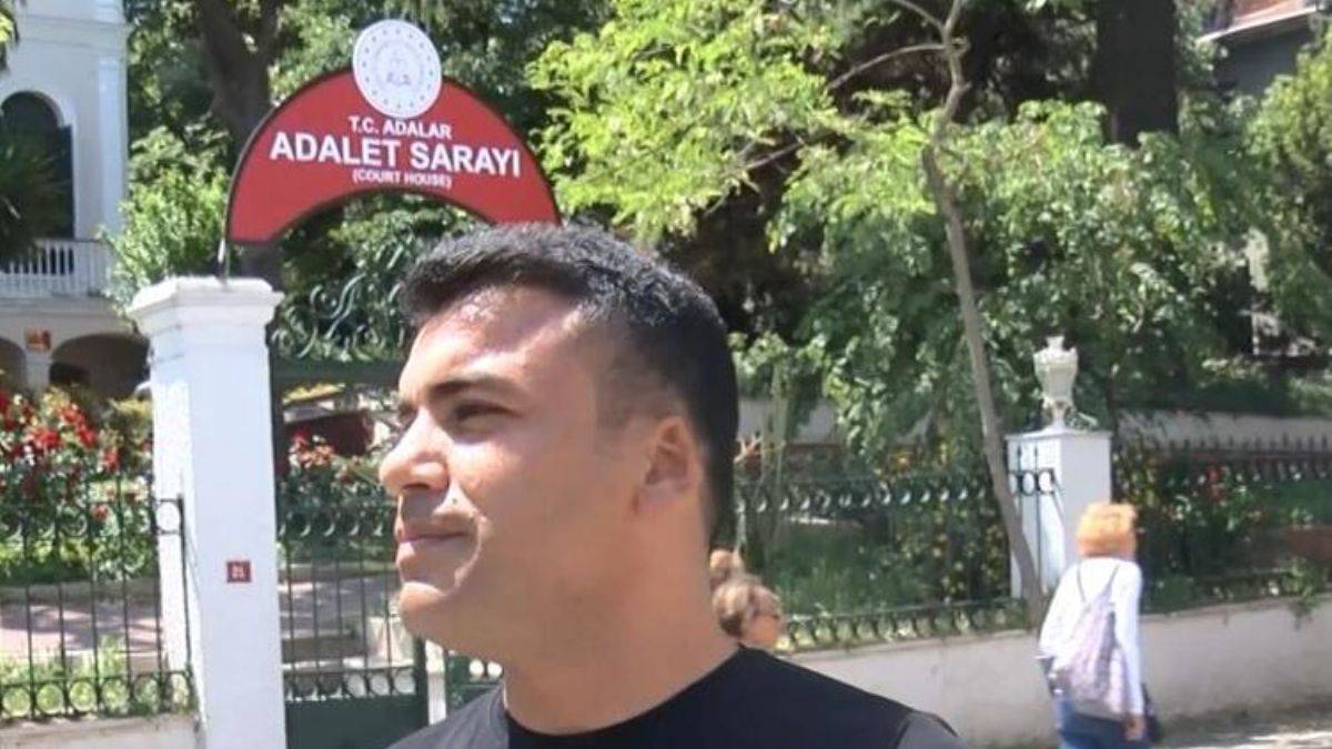 Kavgada koparılan kulağını martı kaptı