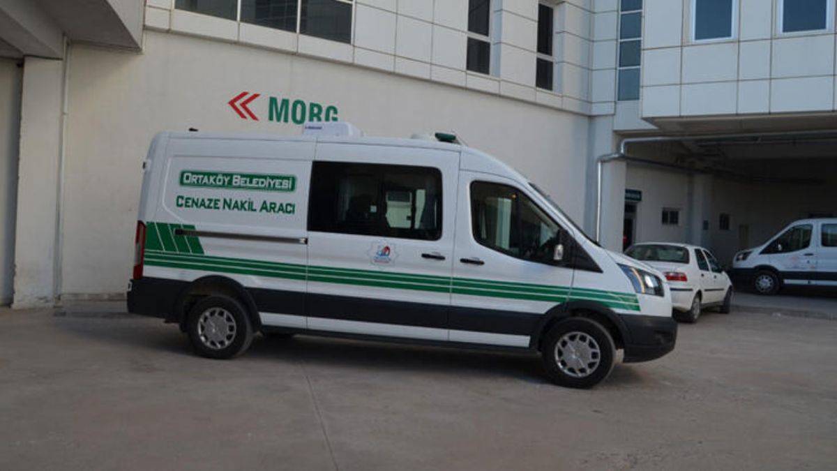 Tartıştığı eşi ve 2 kızını öldürdükten sonra intihar etti