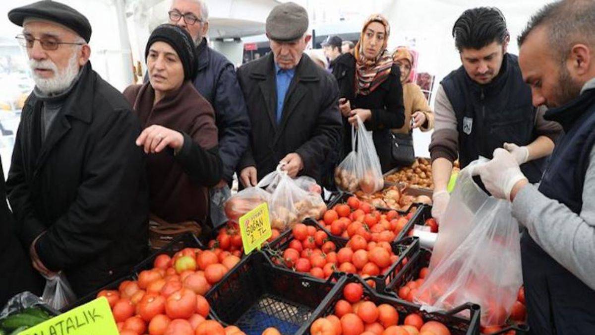 Türk-İş'in araştırması: Açlık sınırı 6 bin 17 TL'ye yükseldi