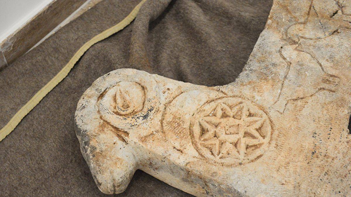 500 yıllık koç başlı mezar taşı bulundu