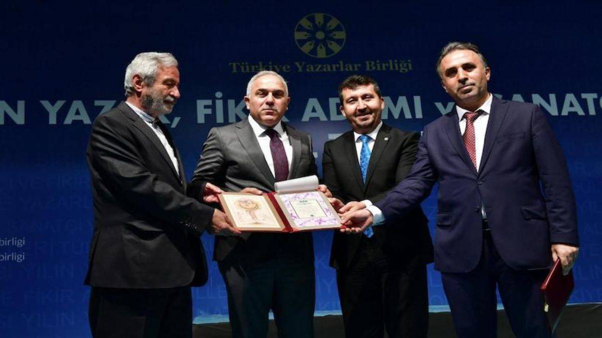 TYB'nin 'Yılın Yazar, Fikir Adamı ve Sanatçıları' ödülleri sahiplerini buldu