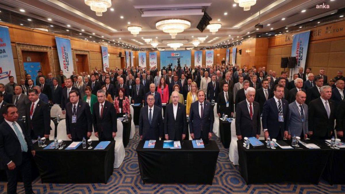 CHP'nin 'Belediye Başkanları Çalıştayı' Van'da başladı