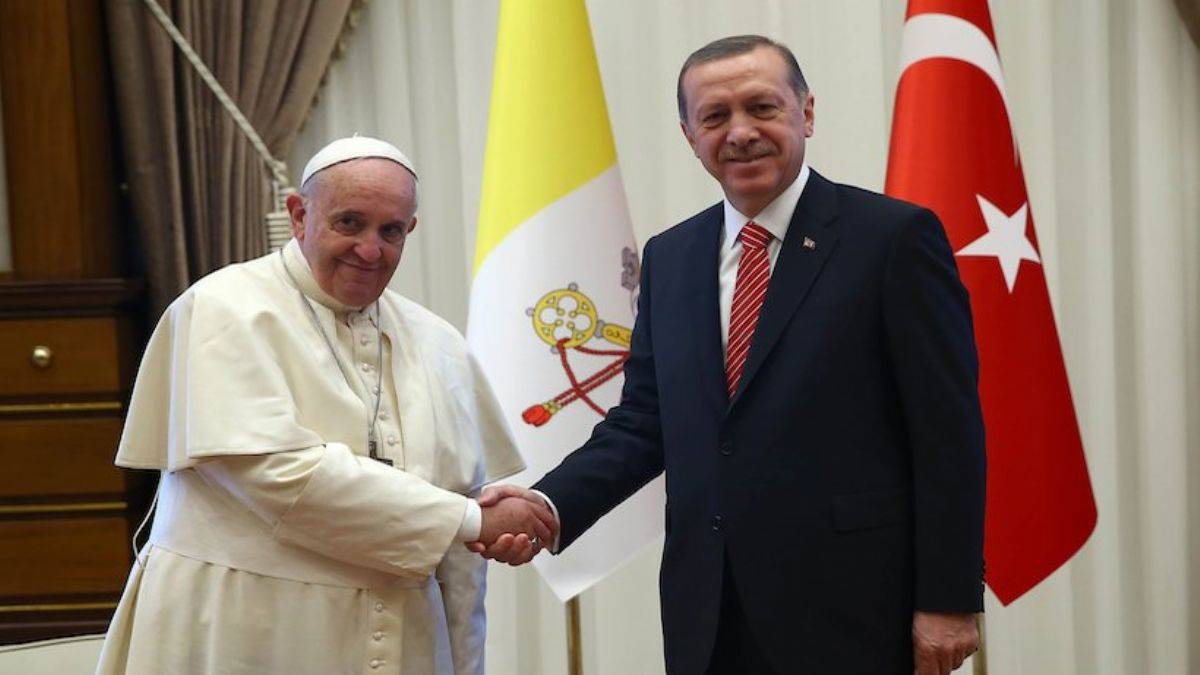 Papa'dan Erdoğan'a övgü