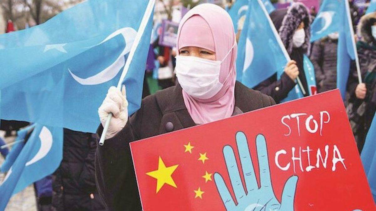 İsveç'te Uygur Türkleri, Çin'i protesto etti