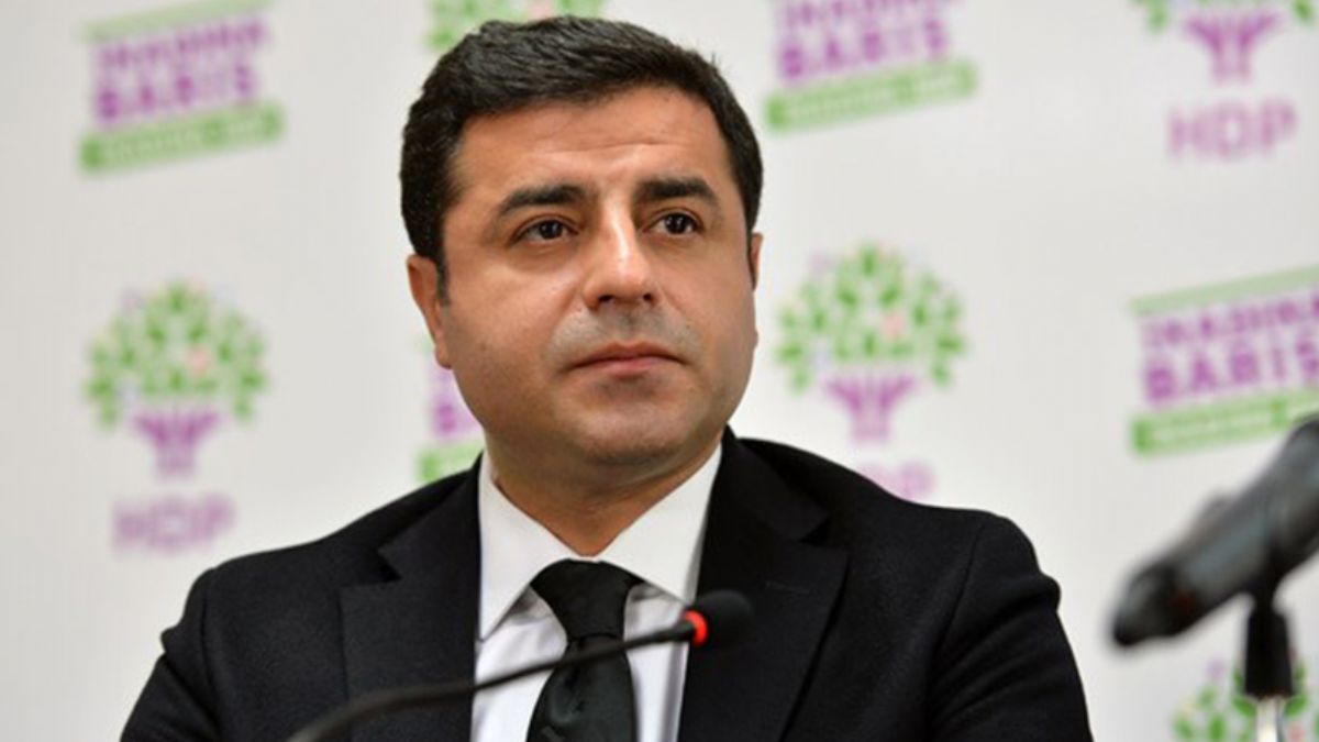 Demirtaş'tan muhalefete eleştiri: Hapiste bile utanıyorum, lütfen artık kendinize gelin