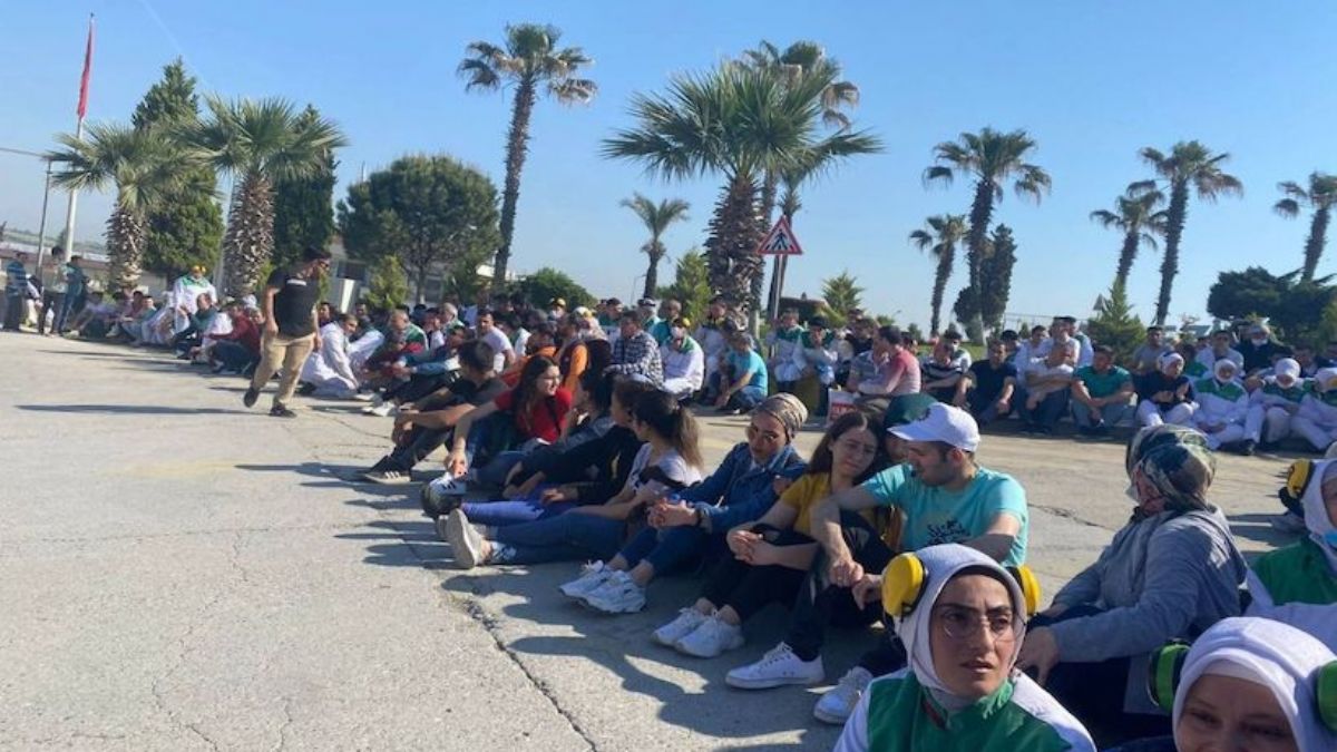 Sendikalı oldukları için işlerine son verildi