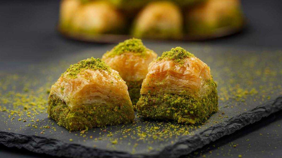 Fıstıklı baklava üretimi durdu mu? Fıstıklı baklava üretilmeyecek mi? Fıstıklı baklava yapılmayacak mı?