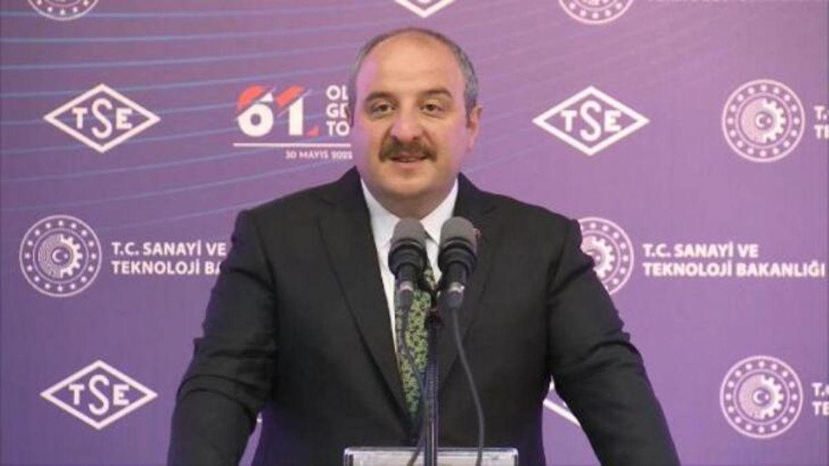 Bakan Varank: Pensilvanya'nın gündemini rehber edinen, ana muhalefetin başkanı