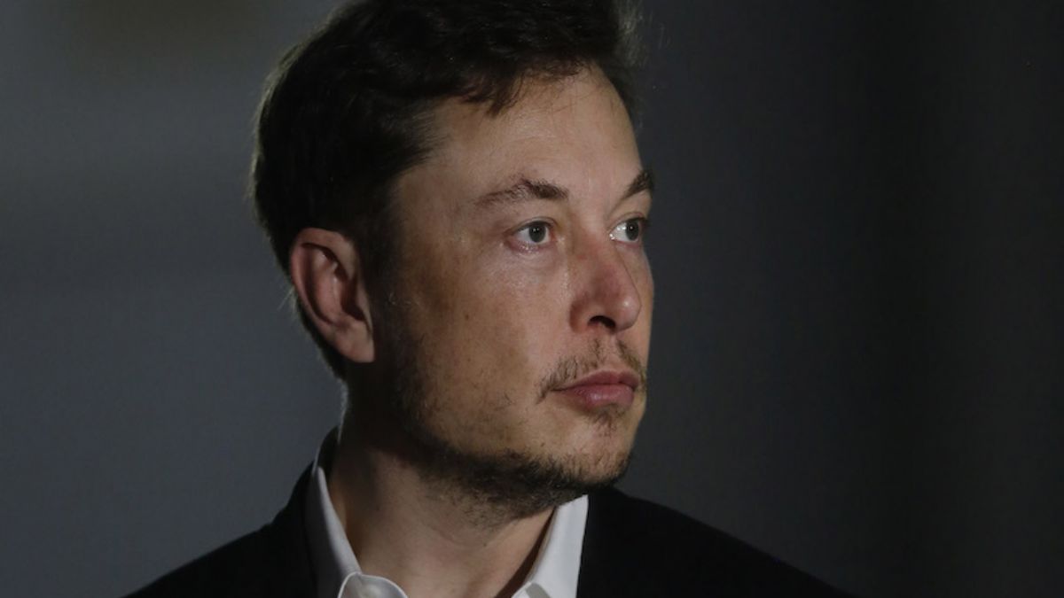 Elon Musk’tan Tesla çalışanlarına tehdit gibi uyarı: En az 40 saat ofiste olmalısınız