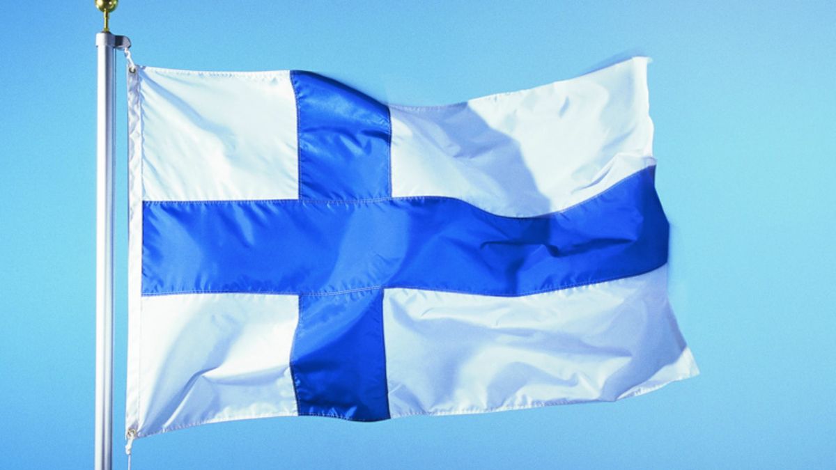 NATO’ya katılmak isteyen Finlandiya'da skandal olay! Metrolarda ''Öcalan'a özgürlük'' afişi