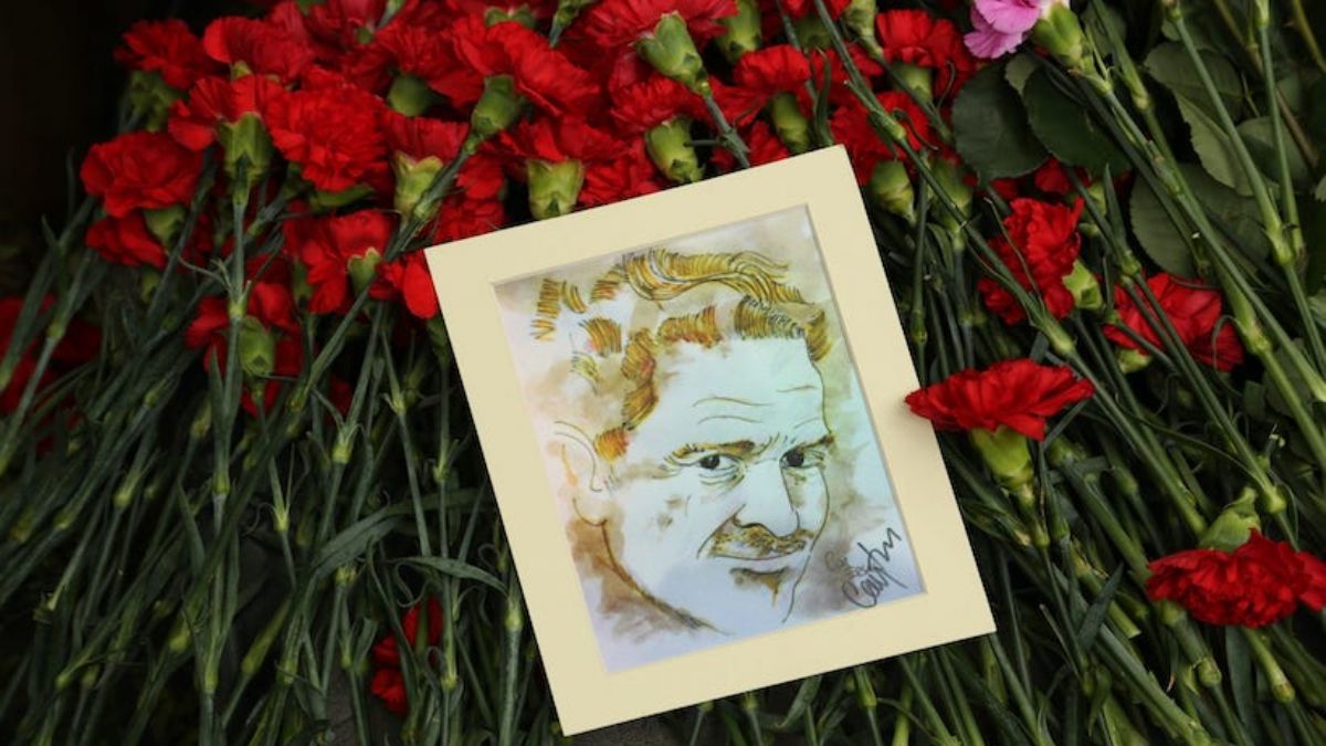 Nazım Hikmet Moskova'daki mezarı başında anıldı