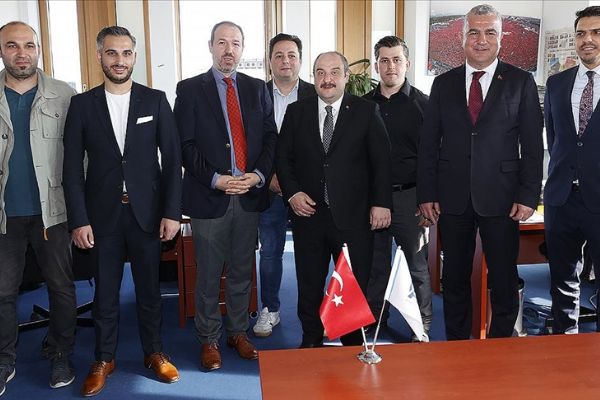 Bakan Varank'tan Berlin'de Alman şirketlere yatırım çağrısı: Türkiye, jeopolitik, stratejik konumuyla bulunmaz fırsat