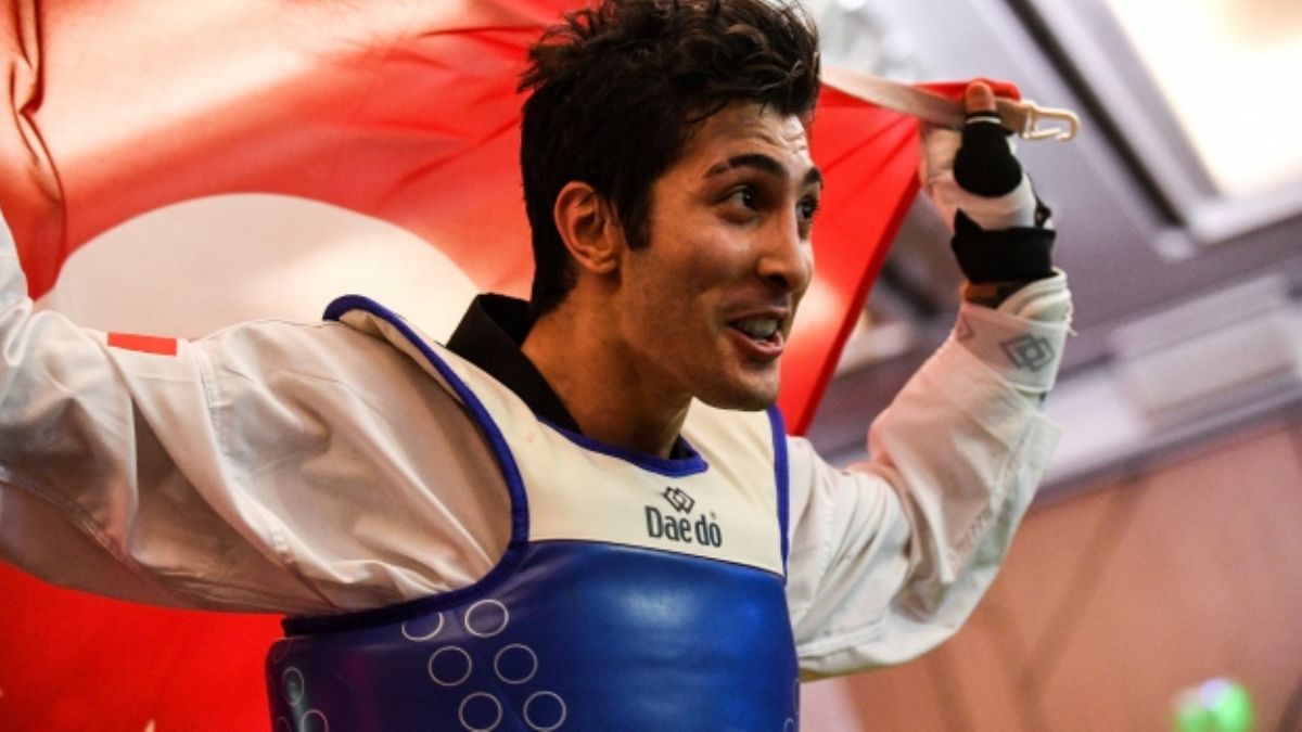 Milli tekvandocu Hakan Reçber'den tarihi başarı