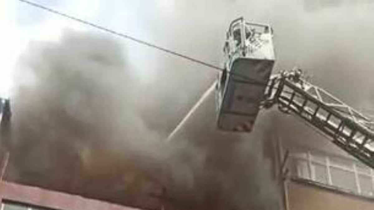 Kağıthane’de alevler arasında can pazarı kamerada