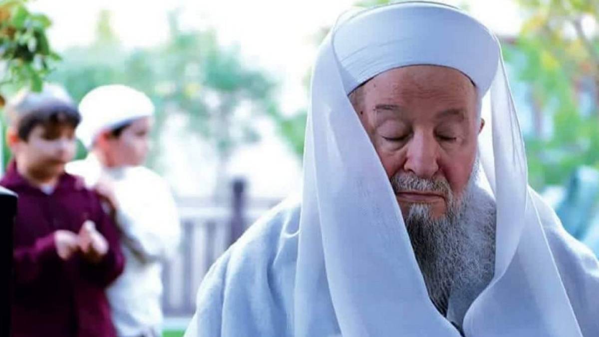 Mahmut Ustaosmanoğlu kimdir? İsmailağa cemaatinin lideri Mahmut Efendi kimdir?