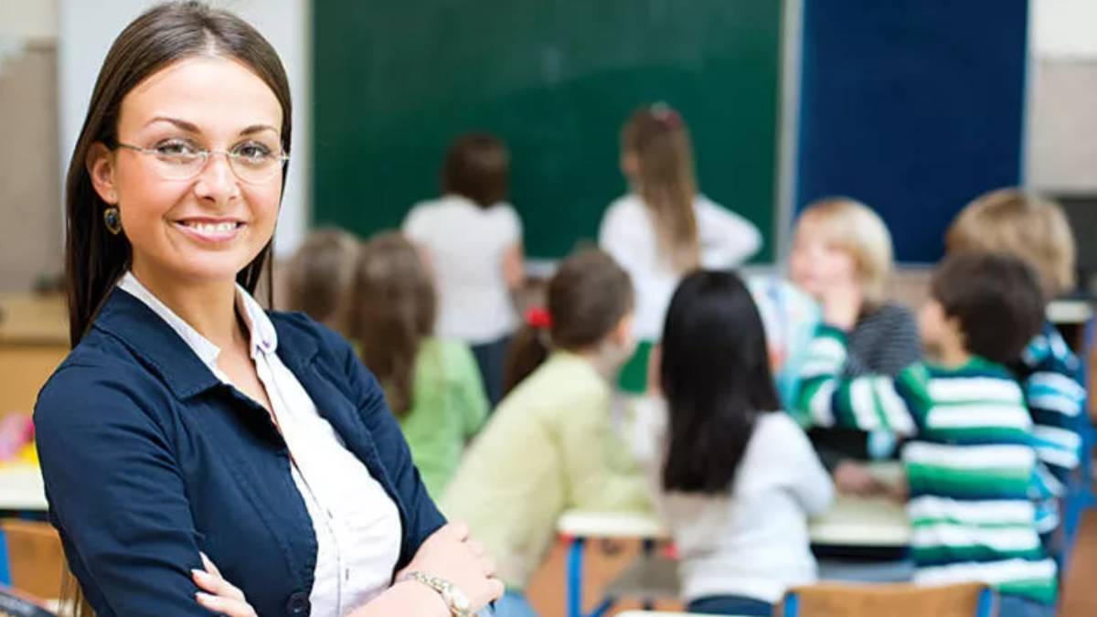 Ara tatillerde öğretmenlere tatil mi? Ara tatillerde öğretmenler okula gitmeyecek mi? Ara tatil öğretmenlere de mi tatil oldu? Öğretmenler ara tatilde tatil mi yapacak?