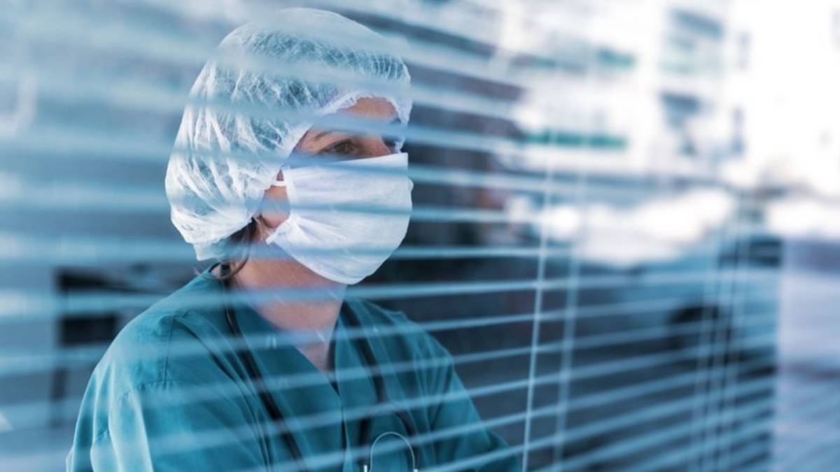 Sağlık çalışanları özlük hakları 14 maddelik yasa teklifi içeriği nedir? Hemşire, Ebe, Teknisyen, Tekniker, Doktor maaşları artacak mı?