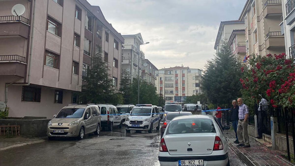 Boşanma aşamasındaki eşini öldürüp, intihar etti