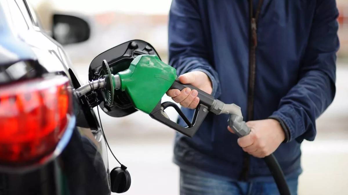 Benzine dev zam | Benzin ne kadar oldu? 10 Haziran Cuma benzine zam mı geldi? Benzine kaç TL zam yapıldı? Benzin litresi ne kadar oldu?