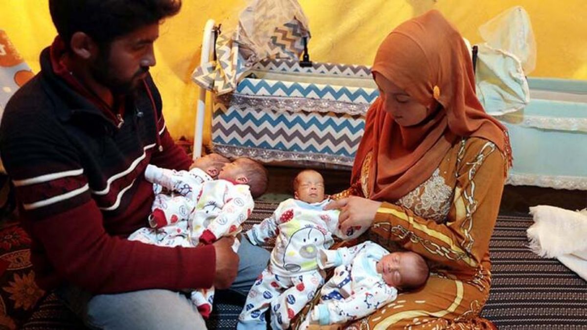 Çadırda doğan dördüzlere Barış, Pınar, Fırat ve Rıfat isimleri verildi