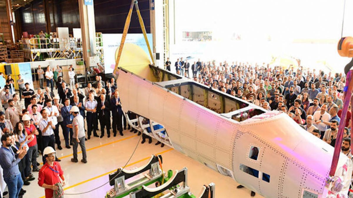 Hürjet projesinde önemli gelişme! Üretim hattından son montaj hattına taşındı