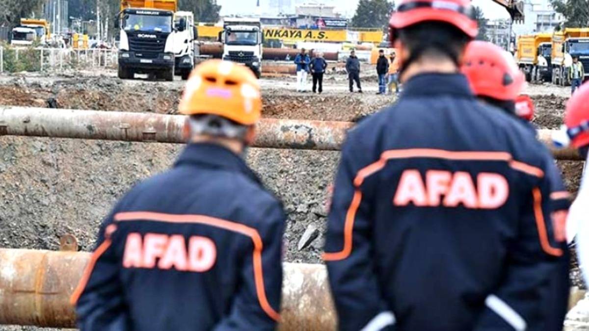 AFAD'ın telefonlara gönderdiği uyarı sosyal medyada gündem oldu