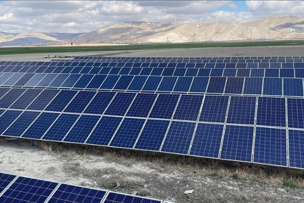 Yeşil enerji kaynaklarının maliyeti 'yapısal ve sistematik' olarak düşüyor