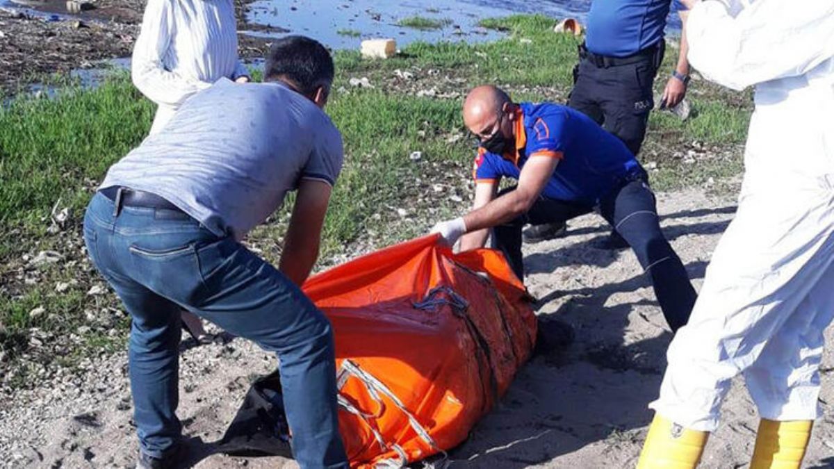 Van Gölü'nde erkek cesedi bulundu