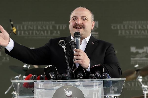 Bakan Varank: 2021'de 1,5 milyar doların üzerinde yatırım ile tüm zamanların rekoru kırıldı