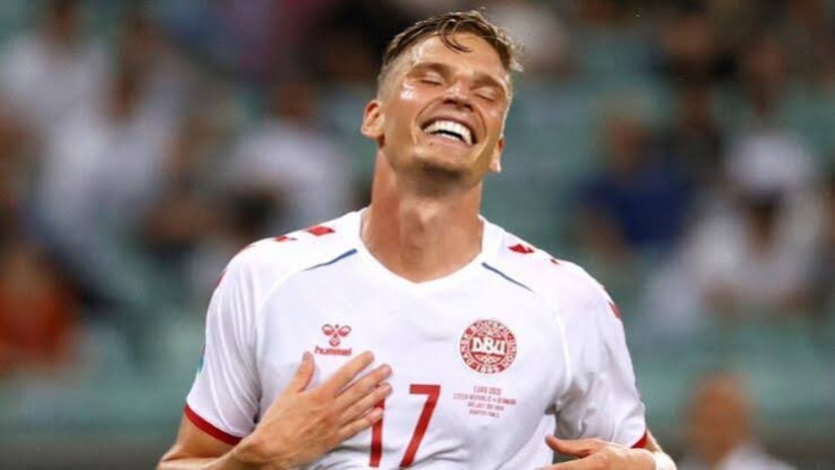 Trabzonspor Jens Stryger Larsen ile anlaşmaya vardı!