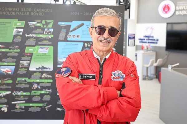 Siper füzesi emin adımlarla yükseliyor