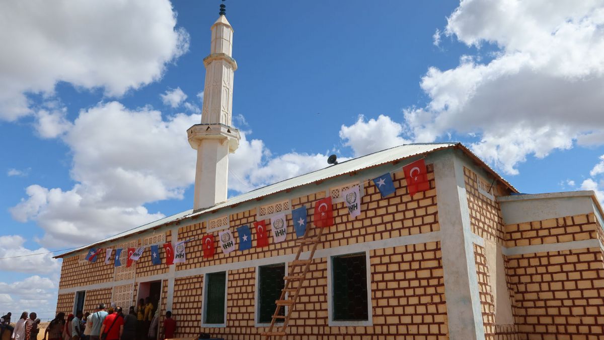 İHH Somali’de iki yeni cami inşa etti