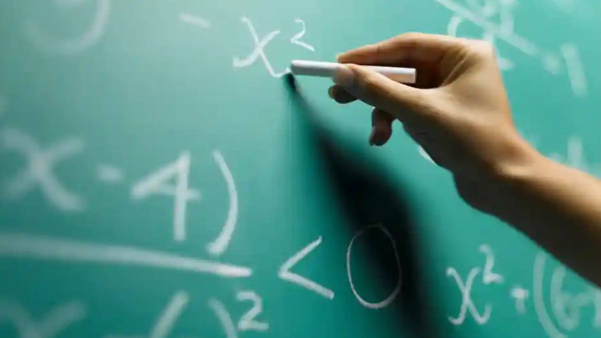 Temmuz 9/1 öğretmen maaşı ne kadar oldu? Temmuz 2022 9'a 1 kademe ve derece öğretmen maaşına kaç TL zam geldi? Sözleşmeli öğretmen zamlı maaşı kaç TL?