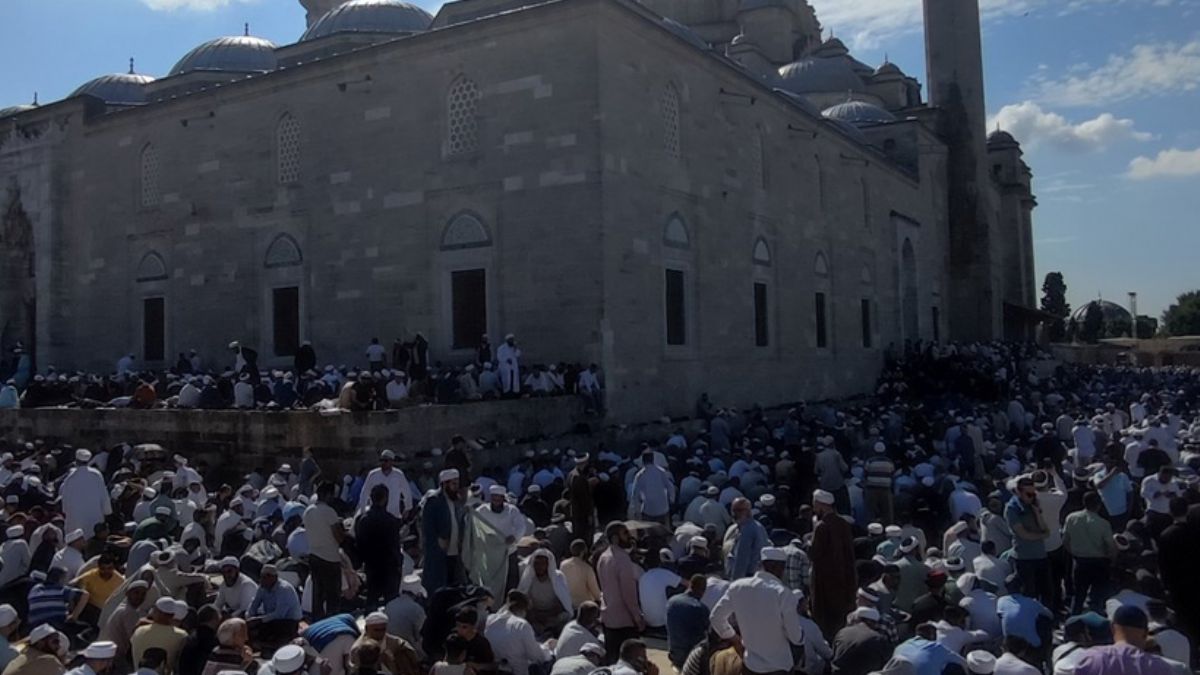 Cenaze namazında açıklandı: İşte İsmailağa Cemaati'nin yeni lideri
