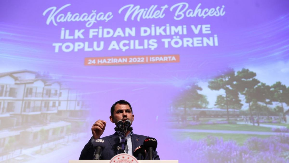 Bakan Murat Kurum, Isparta'da Toplu Açılış ve Karaağaç Millet Bahçesi İlk Fidan Dikim Töreni'ne katıldı