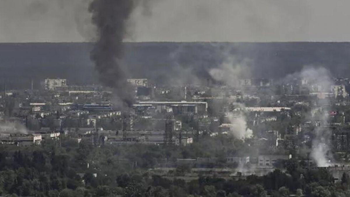 Ruslar bir şehri daha aldıklarını duyurdu