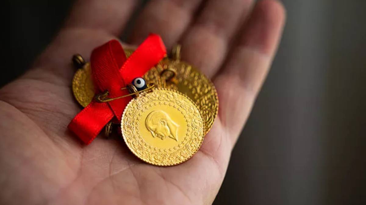 Altın düşecek mi? Gram altın Temmuz'da düşmeye devam eder mi? Uzmanlardan altın yorumları...