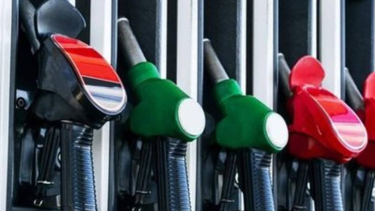 Benzine ne kadar indirim yapıldı? 1 litre benzin fiyatı | 1 litre benzin İstanbul, Ankara, İzmir'de ne kadar?