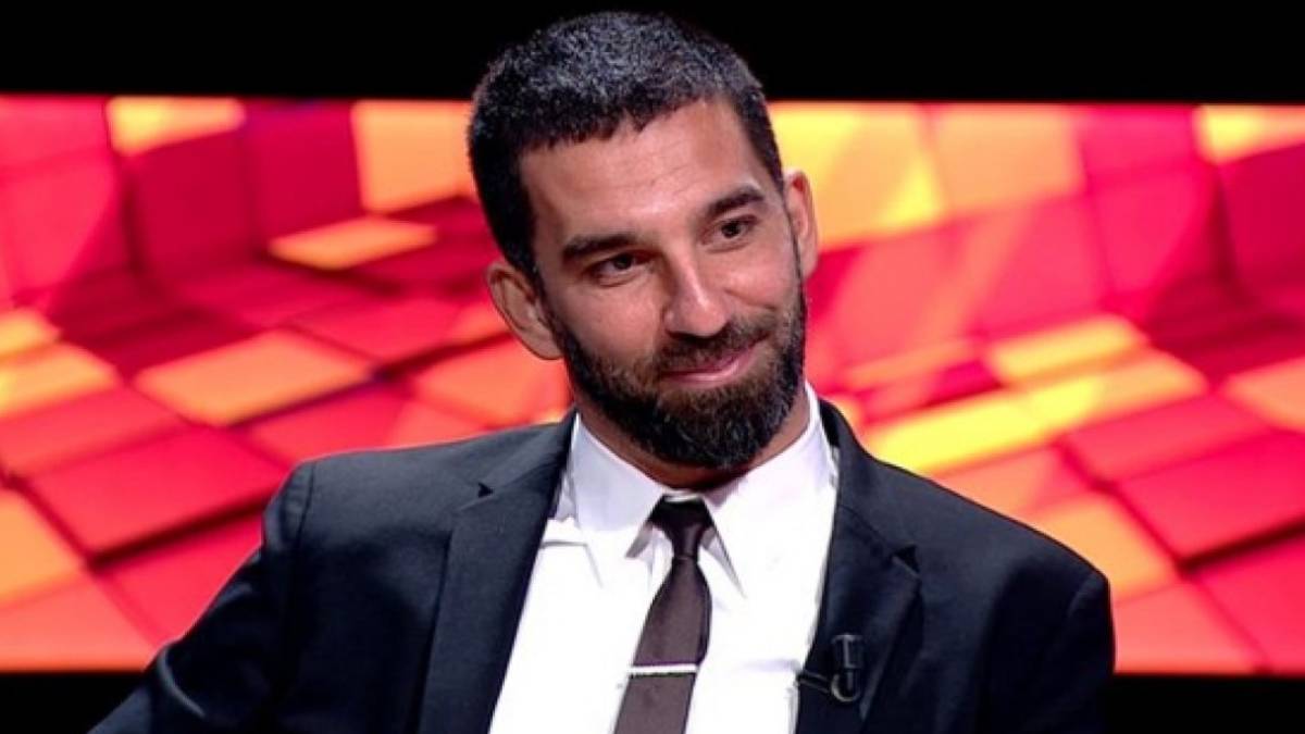 Arda Turan hangi partiden? Arda Turan AK Partili mi? Arda Turan'dan flaş açıklama...