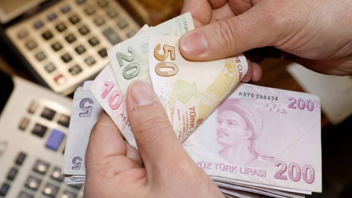 Asgari ücret saat 4'te mi açıklanacak? Asgari ücret 4.30'da mı açıklanacak? 2022 Temmuz Asgari ücret zammı 16.00'da belli olacak mı?