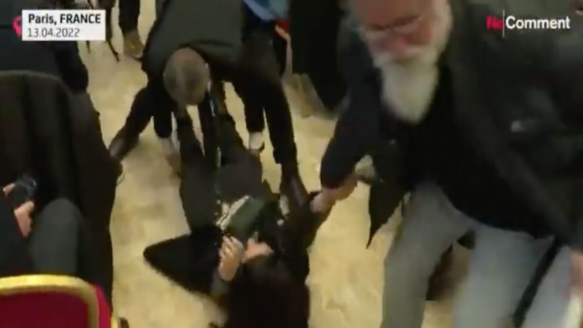 Fransa'da protesto ve ifade özgürlüğü yok!