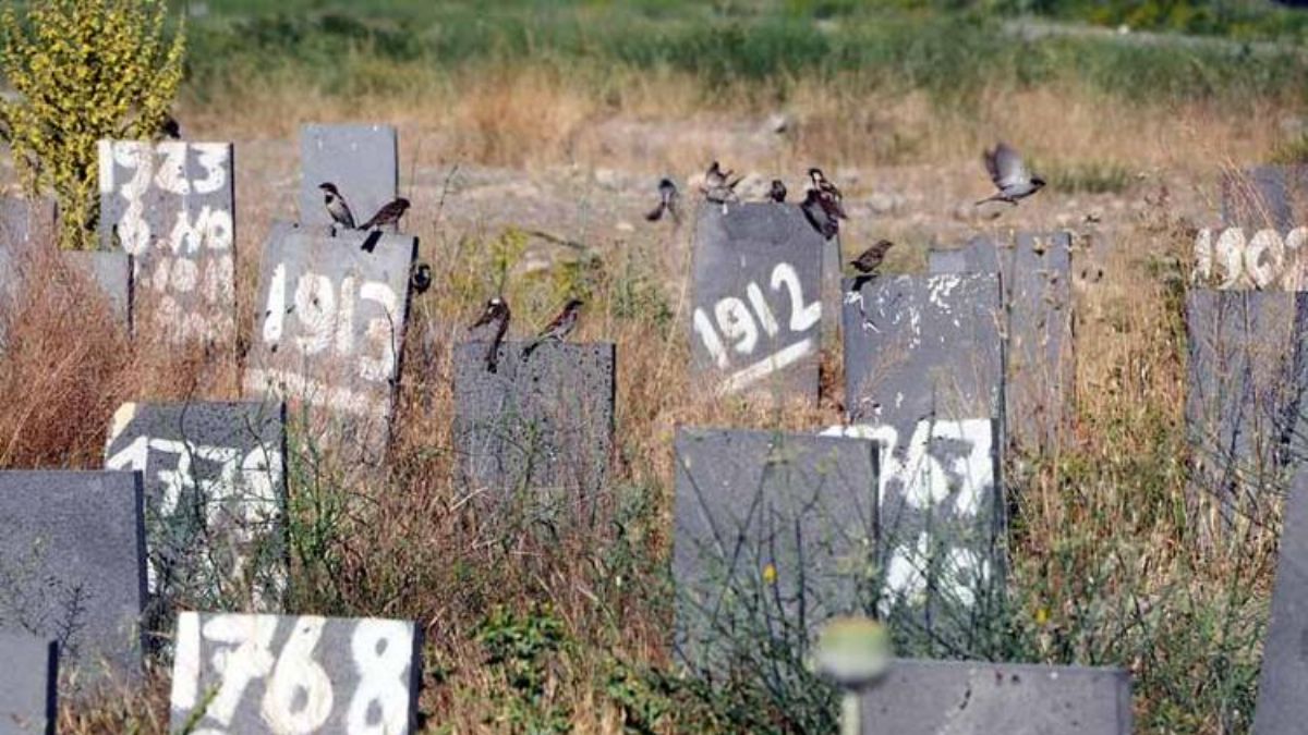 Van'da isimsiz 255 mezar