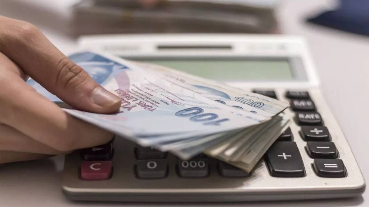 Emekli maaşları yattı mı? Emekli maaşları 8 Temmuz'da mı yatacak? Emekli Sandığı emekli aylığında bayram ikramiyesi var mı?