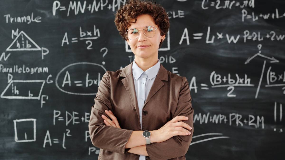 Öğretmen maaşında hangi kesintiler var? 2022 Temmuz öğretmen maaş kesintileri neler? Temmuz maaşında 300-500 TL asgari ücret zammı var mı?