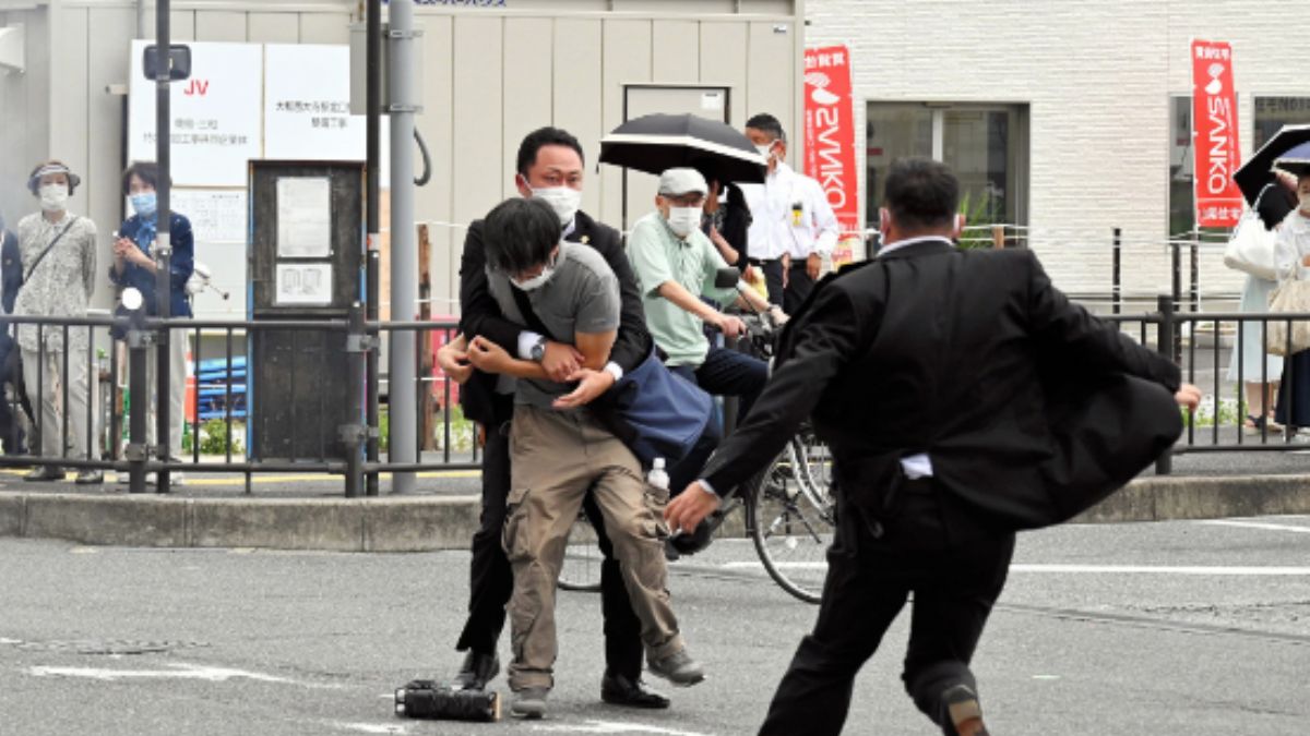 Şinzo Abe’ye ateş eden şüpheli kim, neden saldırdı?