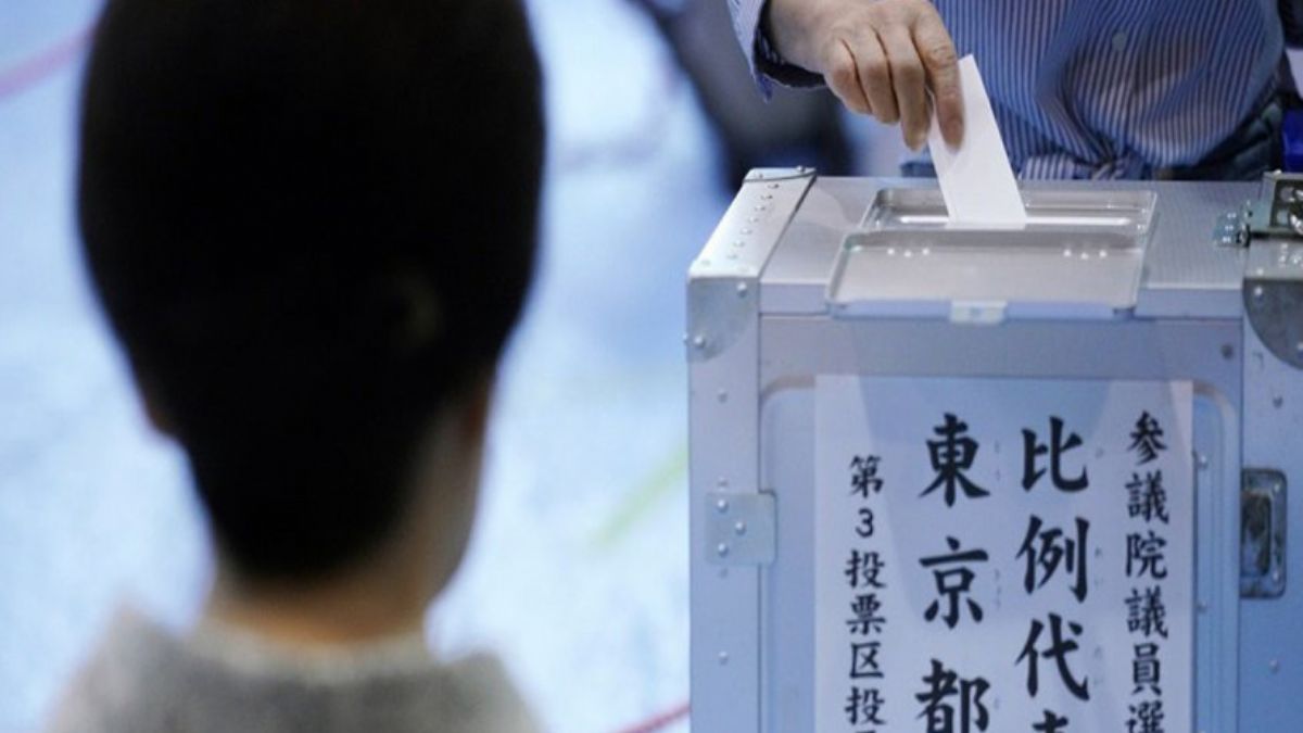 Japonya sandık başına gitti