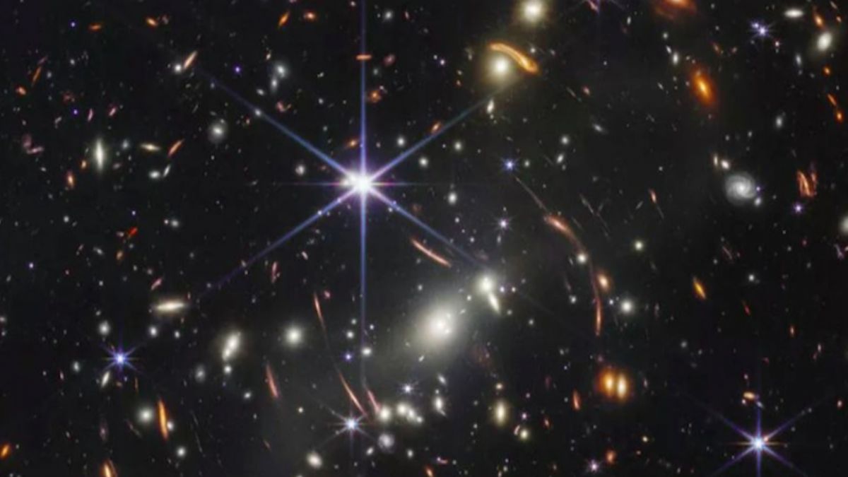 Uzayın gizemlerine kapı aralandı! Evrenin en derin görüntüsü