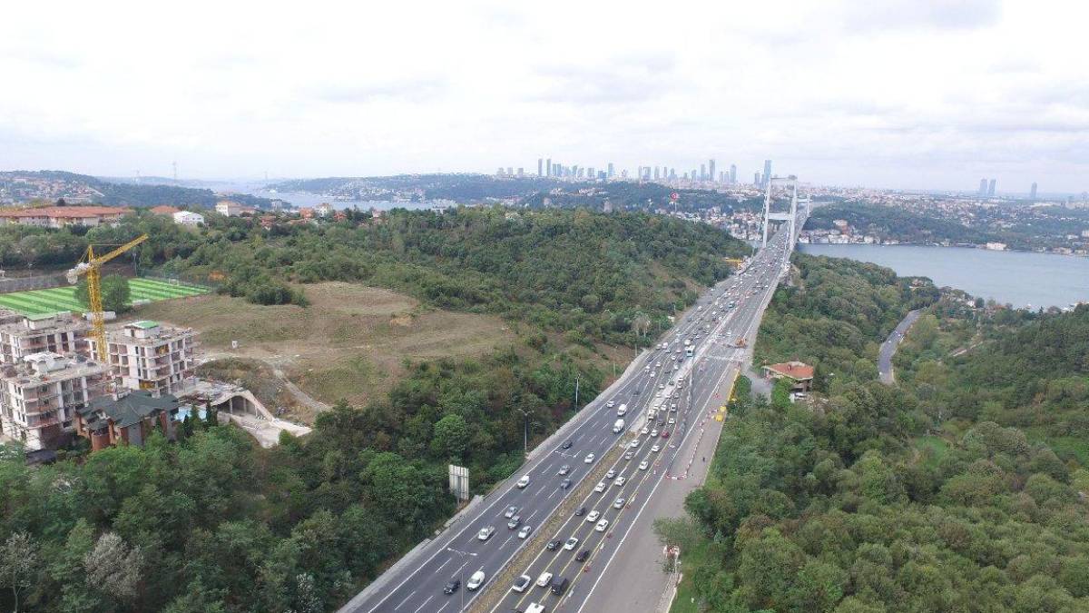 Köprü ve otoyollar 13 Temmuz'da bedava mı? 15 Temmuz ve FSM köprüsü 13 Temmuz'da ücretsiz mi? Bugün boğaz köprüsü 13 Temmuz Çarşamba bedava mı?